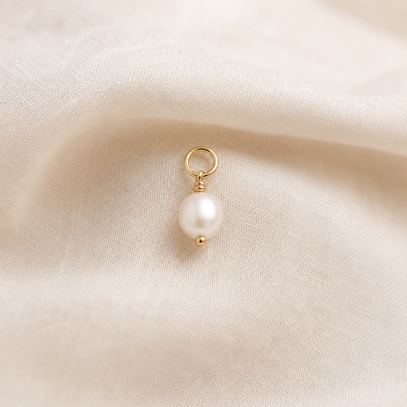 Goldener Perlen-Charm für Permanent Jewelry